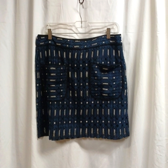 NWOT Loft embroidered skirt S 8 never worn front pockets 16 waist 18.5 - Picture 1 of 8